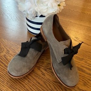 Kork-Ease Women's Beryl Bow Suede Dress Shoe